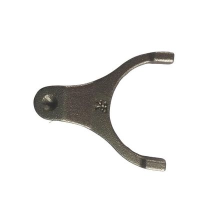 OEM قطاعات الصب الصلب الكربوني معدل التحول الشوكة لأجزاء صناديق التروس للسيارات